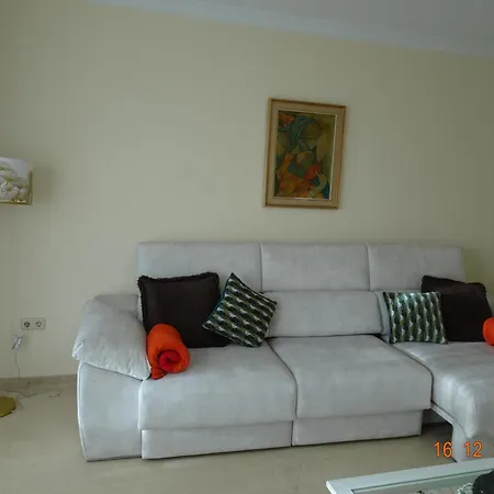 Peaceful Spacious 2 Bed 2 Bath Elviria Apartamento